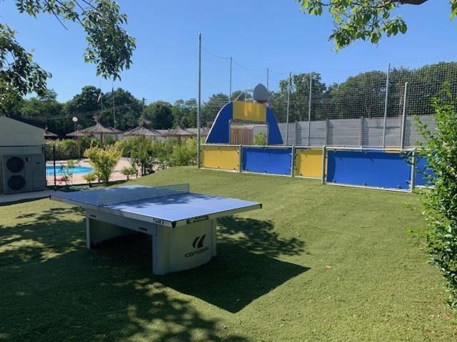 Camping Le Ruisseau Saint-André-de-Seignaux المظهر الخارجي الصورة