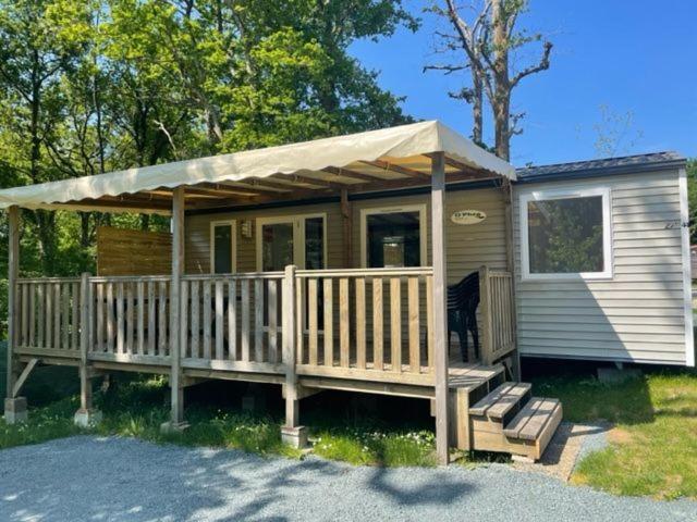 Camping Le Ruisseau Saint-André-de-Seignaux المظهر الخارجي الصورة